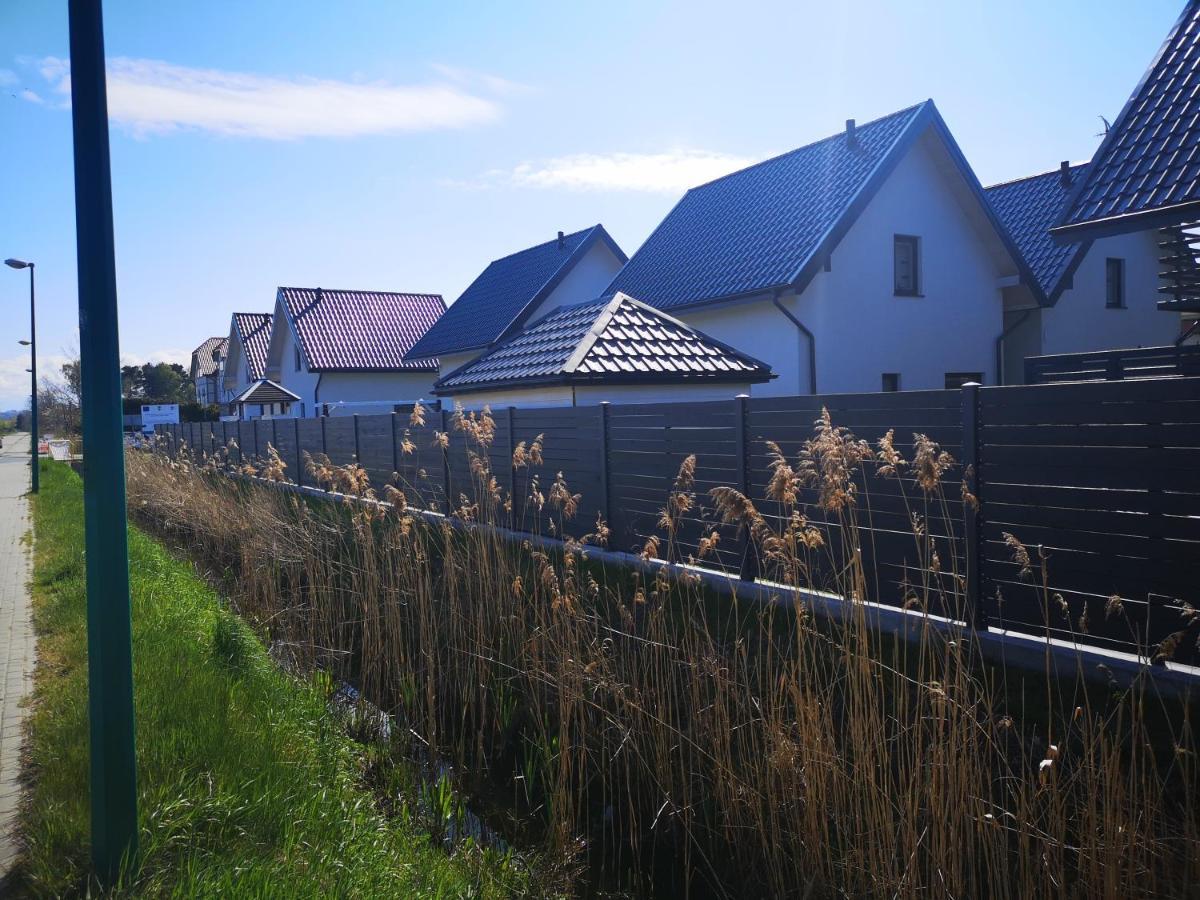 Zagroda Liliowa Debki Exterior photo